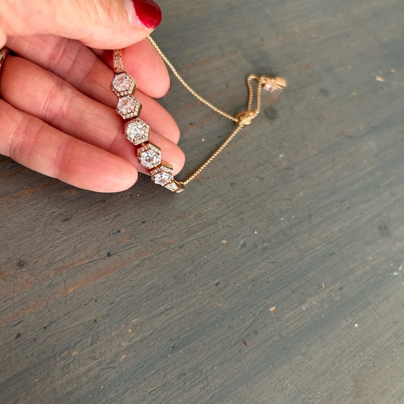 Stunning Henri Bendel bracelet☀️ - Picture 3 of 8